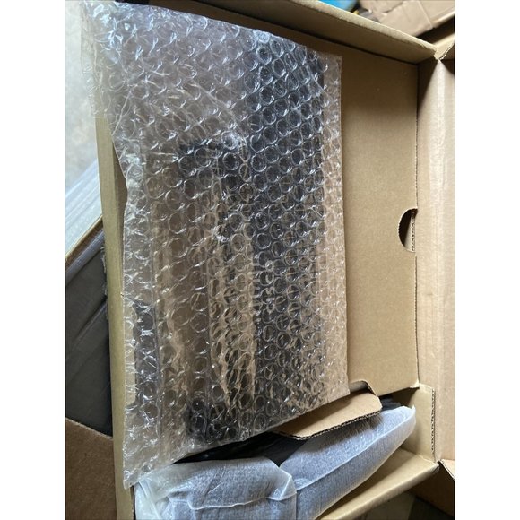 * NIB * CISCO CP-8961-C-K9 UNIFIED IP PHONE 8961  - VIDEO PHONE - Open box 062 - Picture 3 of 3